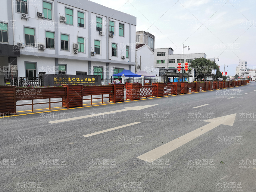 道路花箱護(hù)欄尺寸多少？選什么顏色好看？
