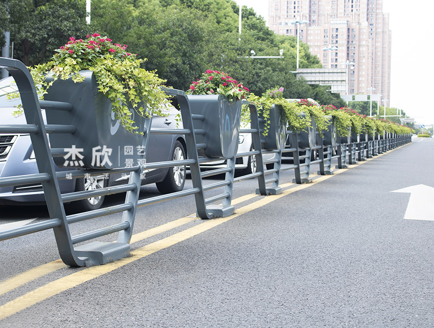 市政不銹鋼花箱質(zhì)量如何？