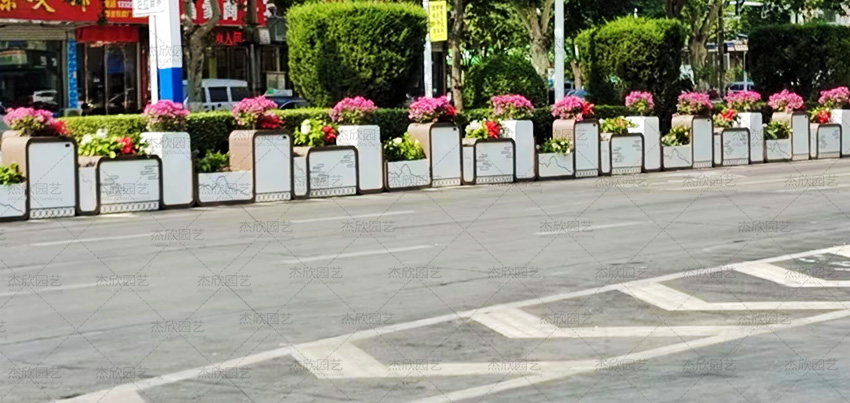 定制花箱的價格更高嗎？